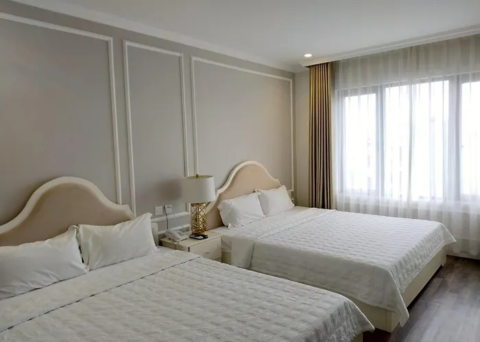 Ngoc Lan Khách sạn 3*