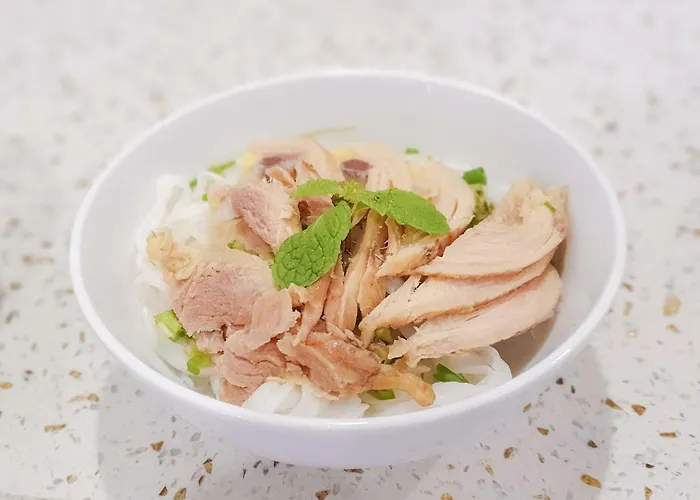 Ngoc Lan 3* Hạ Long