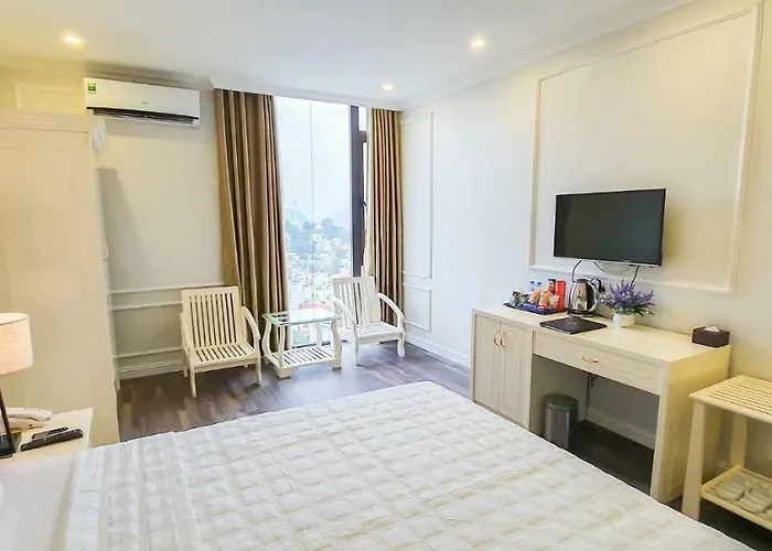 Ngoc Lan Khách sạn 3*